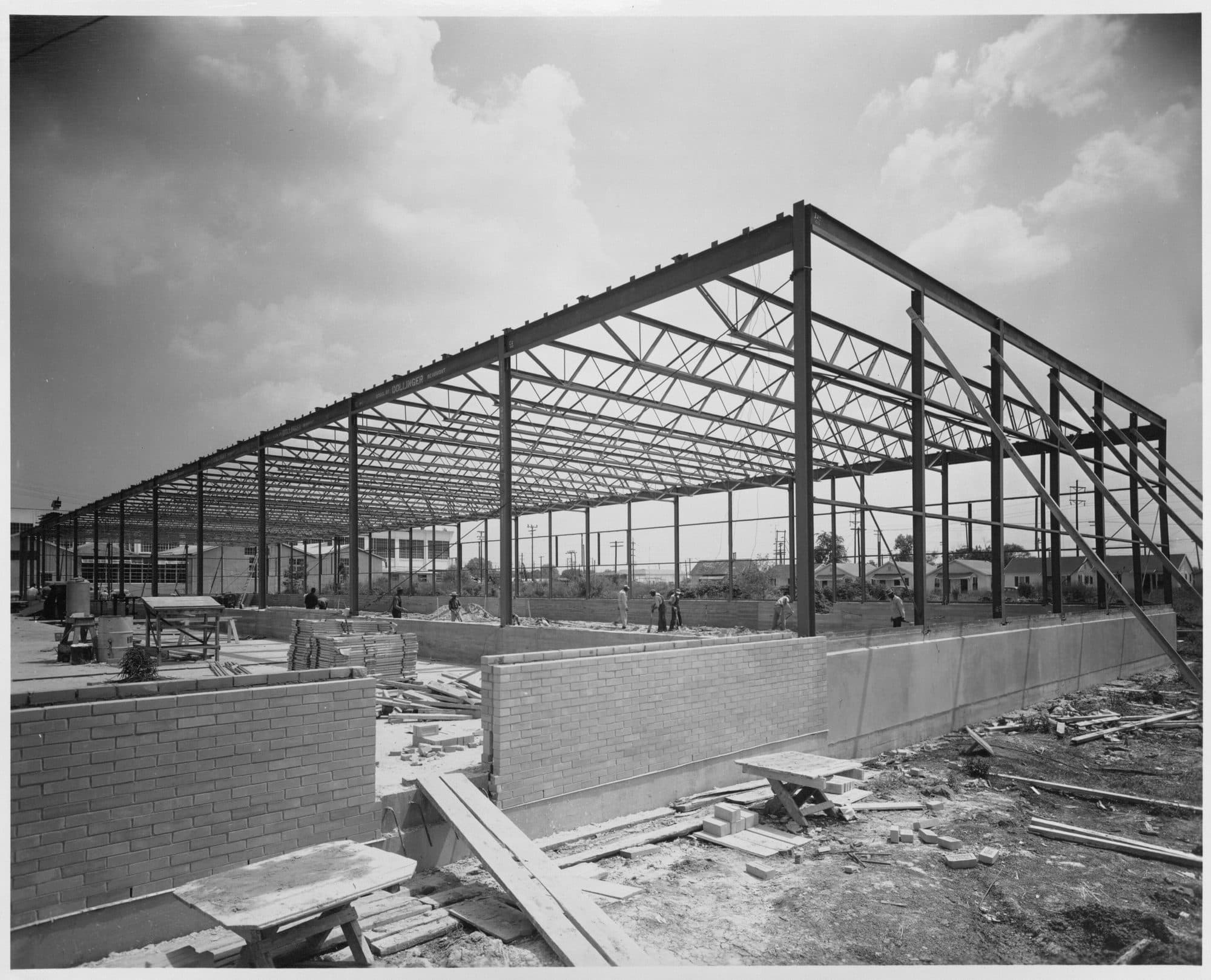 Warehouse portal frame